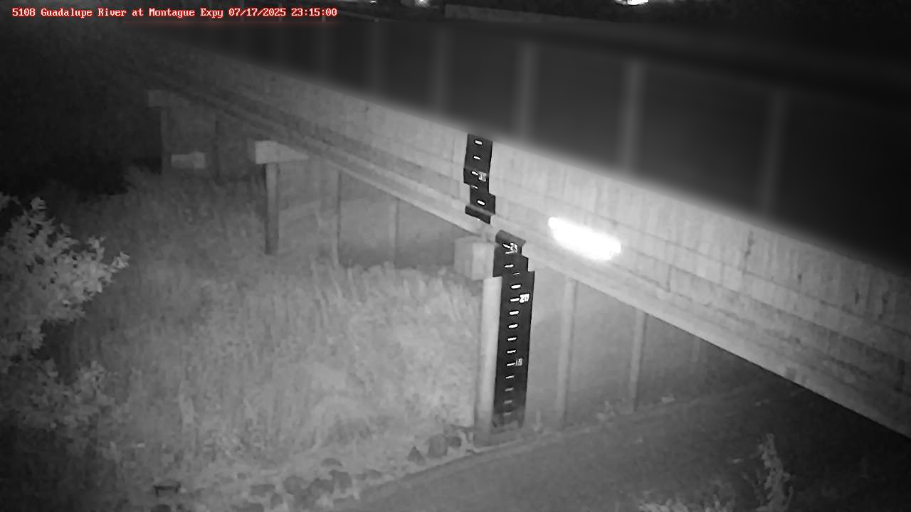 2025-07-17 23:15:00